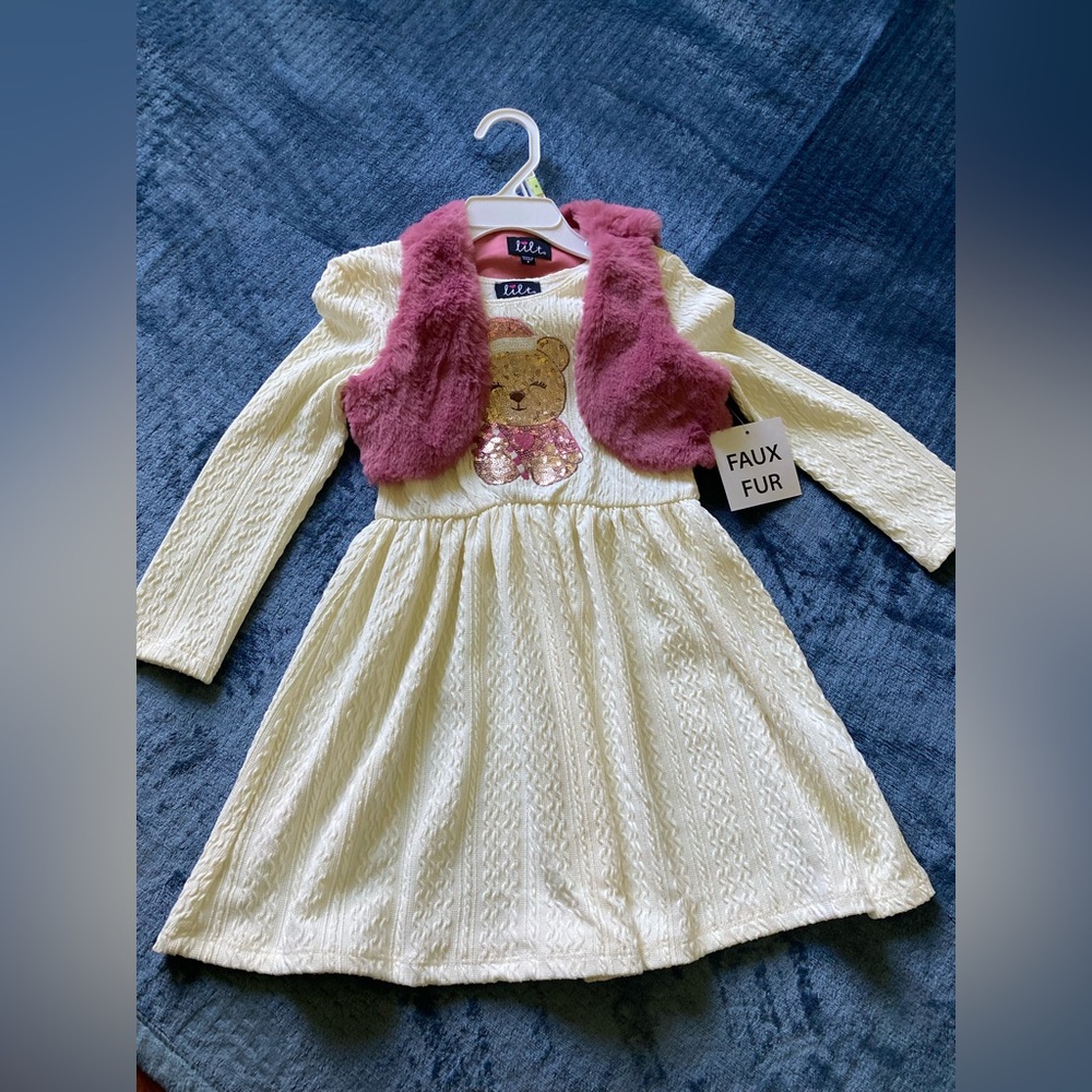 Lilt brand, size 4, Cream Knit Dress with Pink Faux Fur Vest and sequin bear
